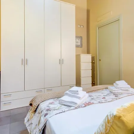 Italianway - Cavour 17 A *